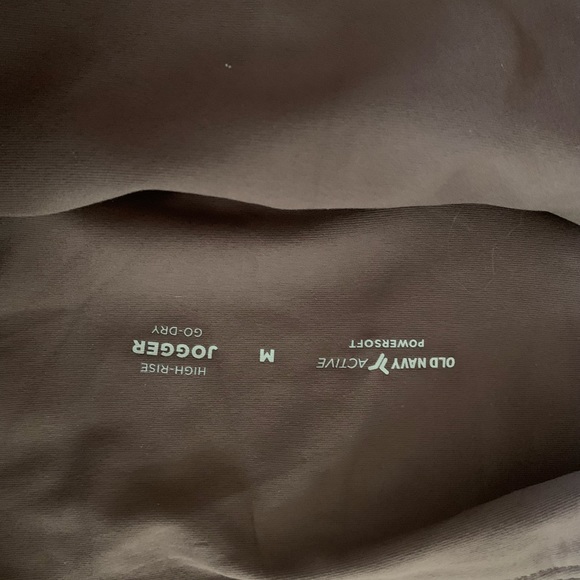 NEW old Navy Joggers - - Picture 3 of 4